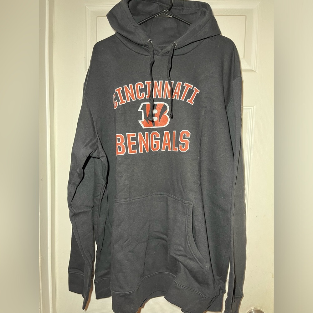 MENS 2 XL CINCINNATI BENGALS GRAY AND ORANGE HOODIE
